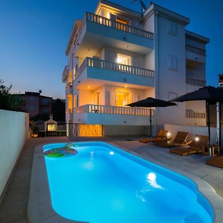 Brand New Aparment With Sea View & Swimming Pool At Ciovo - Villa Fiorentini Trogir Buitenkant foto