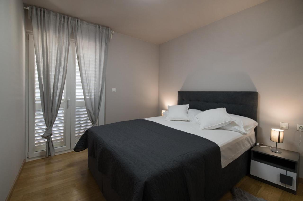 Brand New Aparment With Sea View & Swimming Pool At Ciovo - Villa Fiorentini Trogir Buitenkant foto