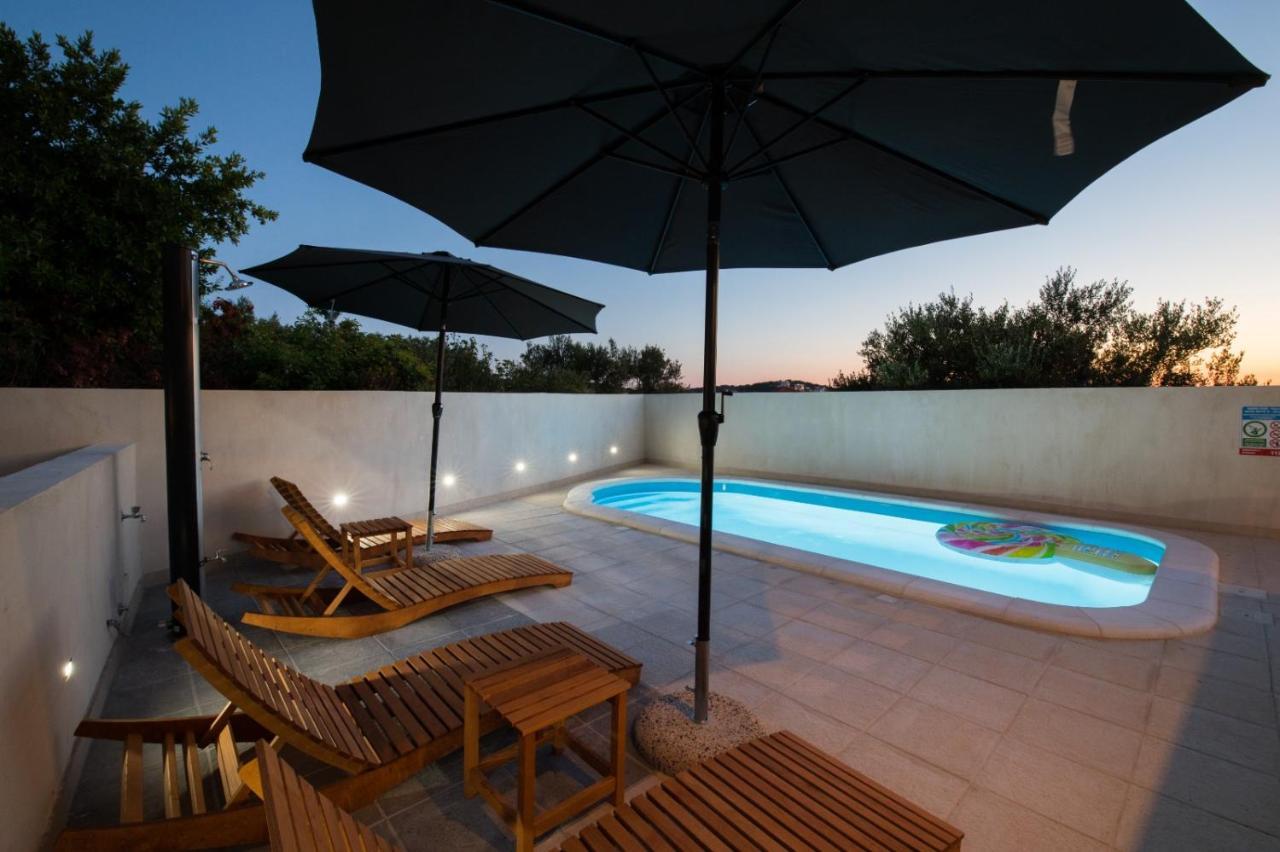 Brand New Aparment With Sea View & Swimming Pool At Ciovo - Villa Fiorentini Trogir Buitenkant foto