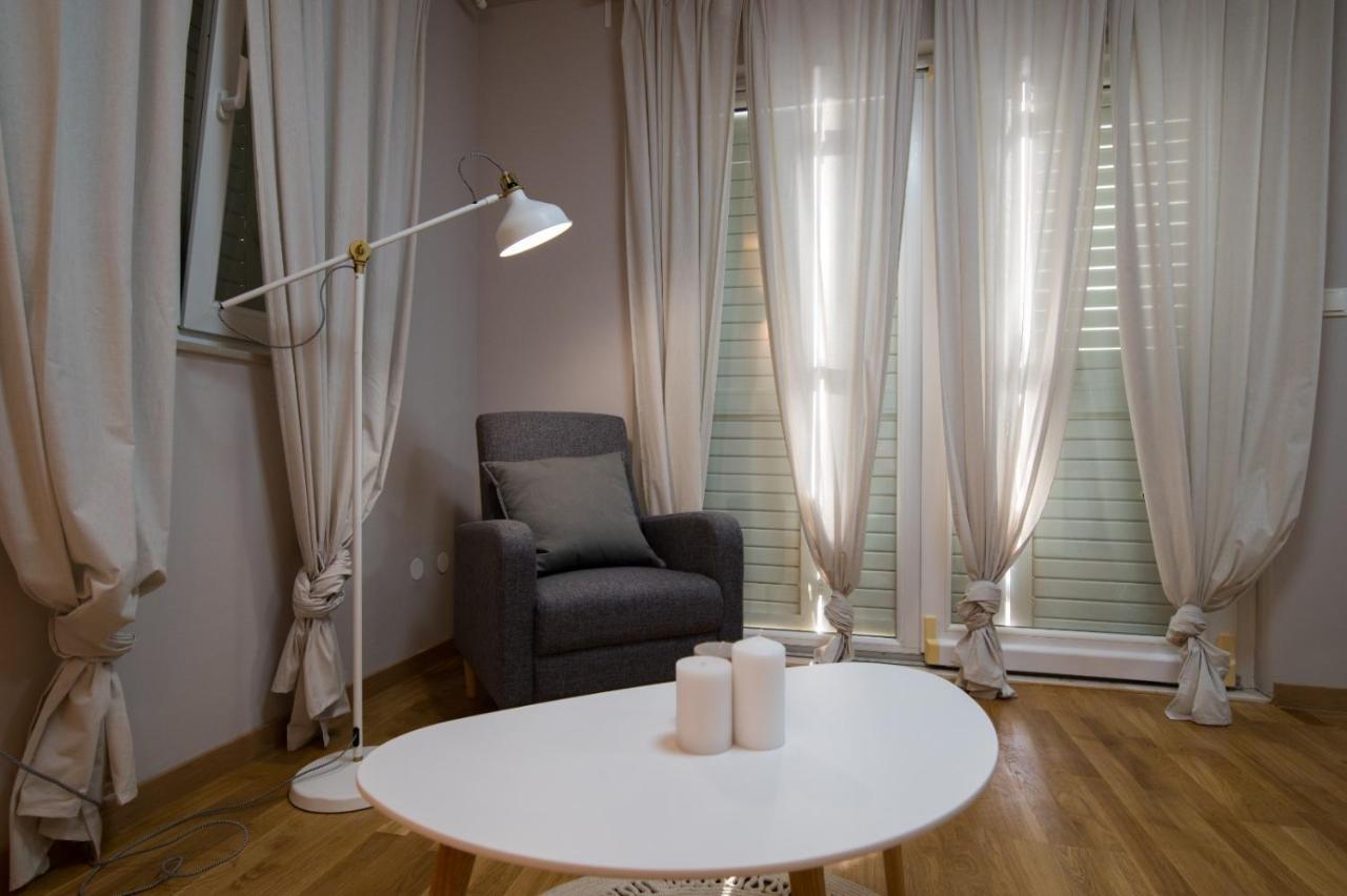 Brand New Aparment With Sea View & Swimming Pool At Ciovo - Villa Fiorentini Trogir Buitenkant foto